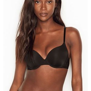 NWOT 2 Victoria’s Secret Push-up Bras